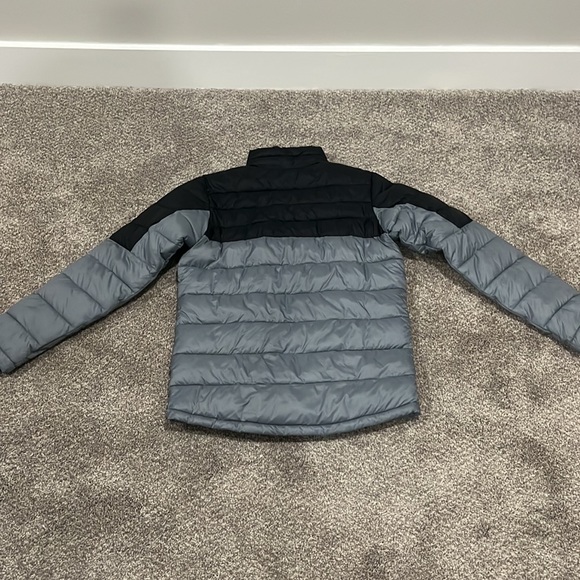 Men’s Columbia black and grey insulated jacket - size small - Picture 5 of 6